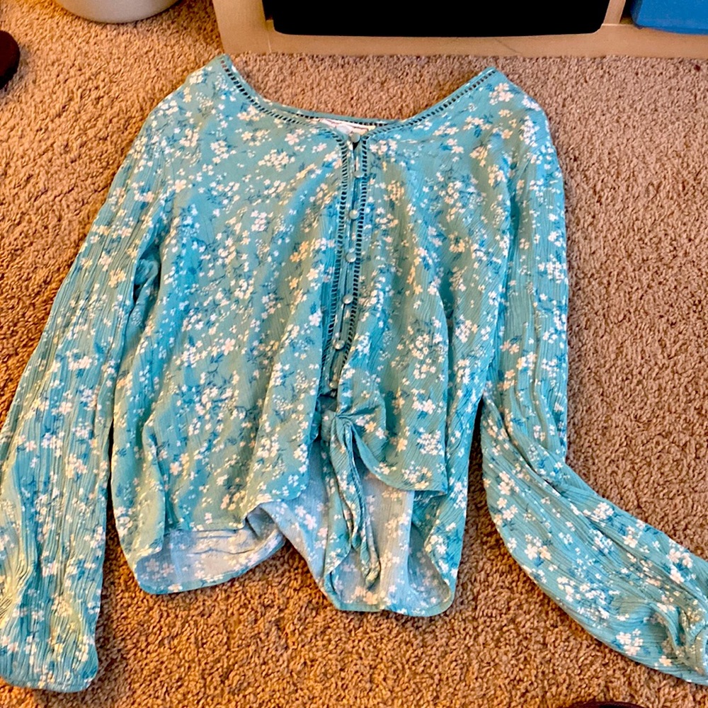 Hippie Rose womens small blouse